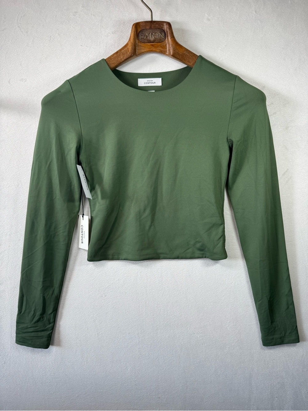 Babaton Contour Crew Olive Long-Sleeve Cropped Tee Medium Sencha green